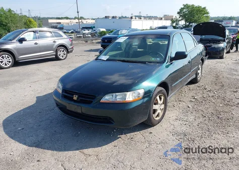 2000 Honda Accord 2.3 Se z USA, uszkodzony, nr VIN JHMCG6697YC014133